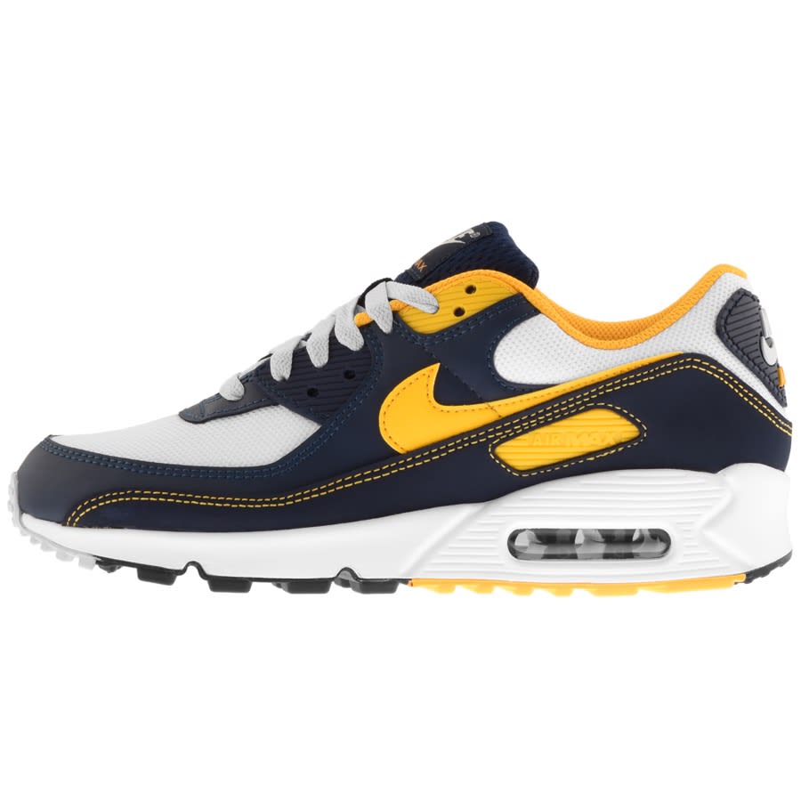 nike air max trainers